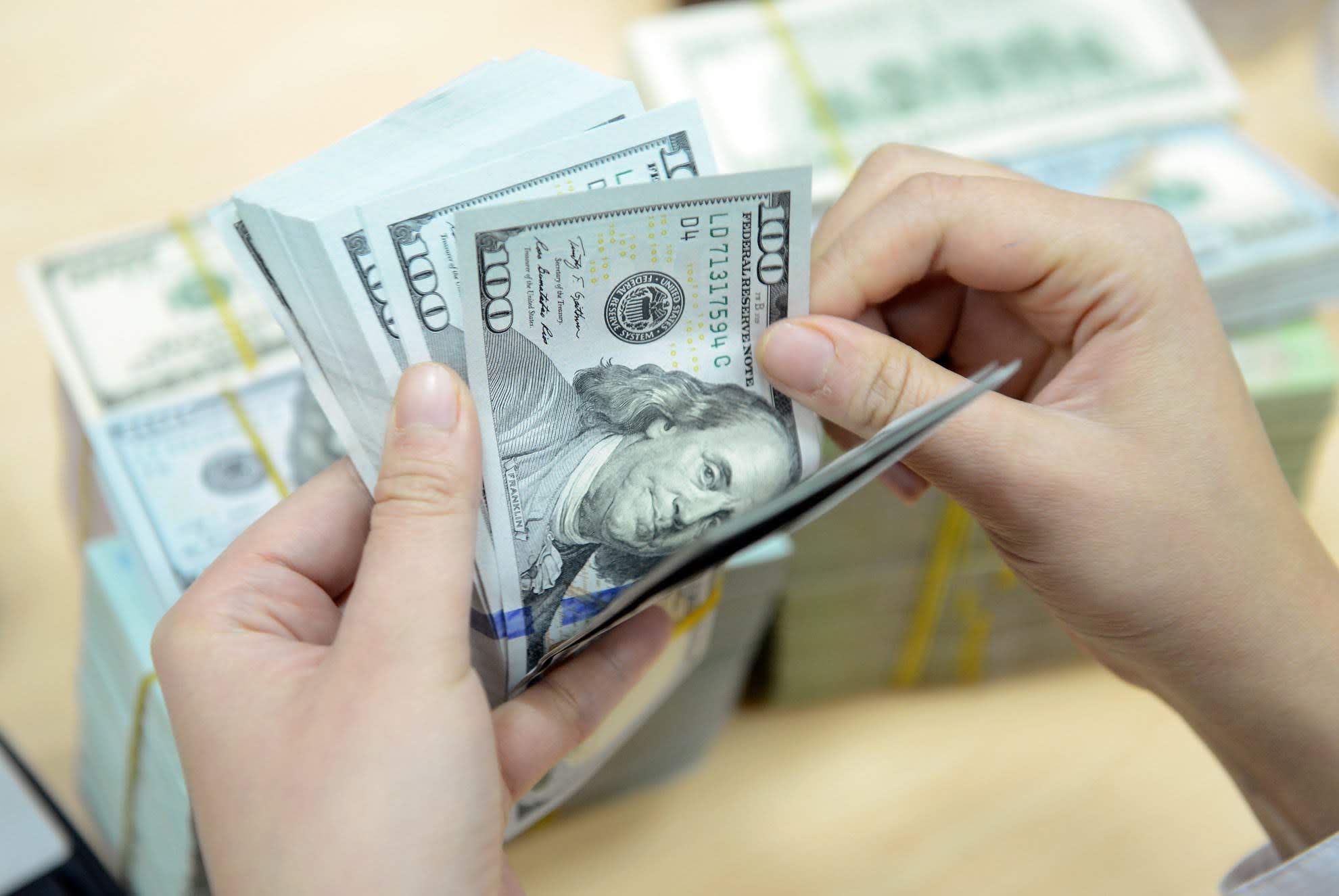 Giá USD hôm nay 19.9.2024: Biến động trái chiều- Ảnh 1. Giá USD hôm nay 19.9.2024: Biến động trái chiều- Ảnh 1.