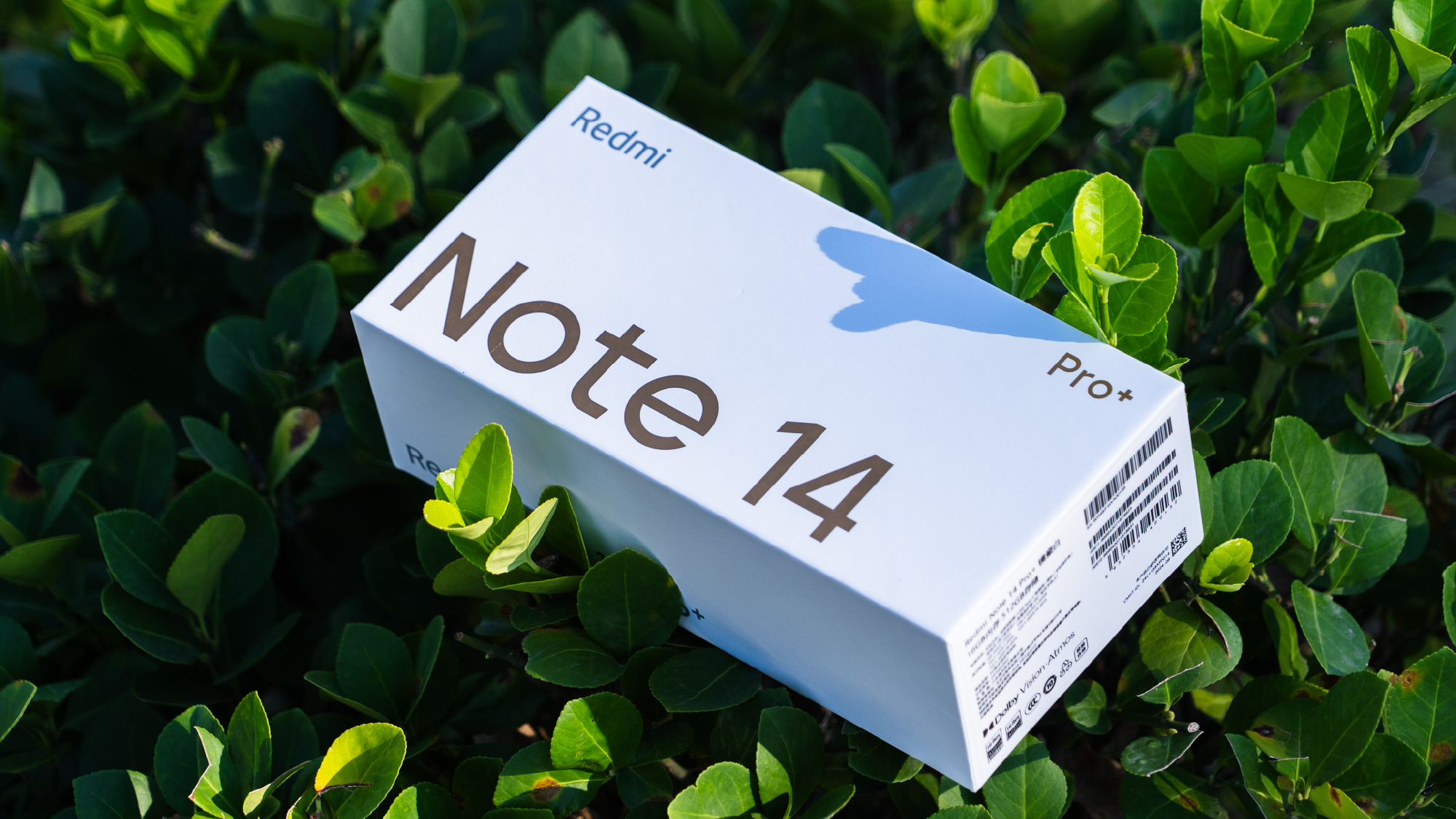 Trên tay điện thoại siêu chống nước, siêu bền bỉ của Xiaomi, hiệu năng mạnh mà pin lại còn khủng, giá chỉ hơn 6 triệu đồng- Ảnh 1. Trên tay điện thoại siêu chống nước, siêu bền bỉ của Xiaomi, hiệu năng mạnh mà pin lại còn khủng, giá chỉ hơn 6 triệu đồng- Ảnh 1.