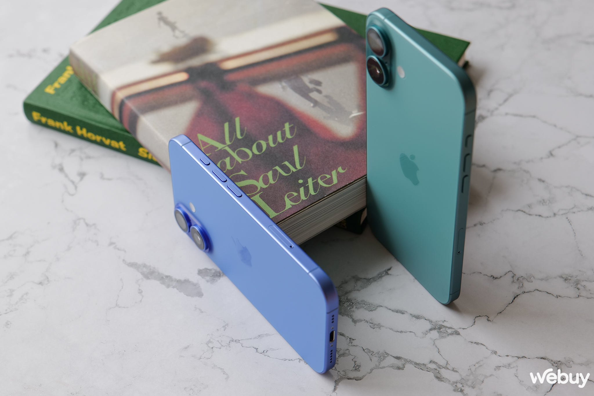 Trên tay iPhone 16 và iPhone 16 Plus chính hãng VN/A: Đây mới là chiếc iPhone đáng mua của năm nay, nhiều nâng cấp, có màu Trên tay iPhone 16 và iPhone 16 Plus chính hãng VN/A: Đây mới là chiếc iPhone đáng mua của năm nay, nhiều nâng cấp, có màu